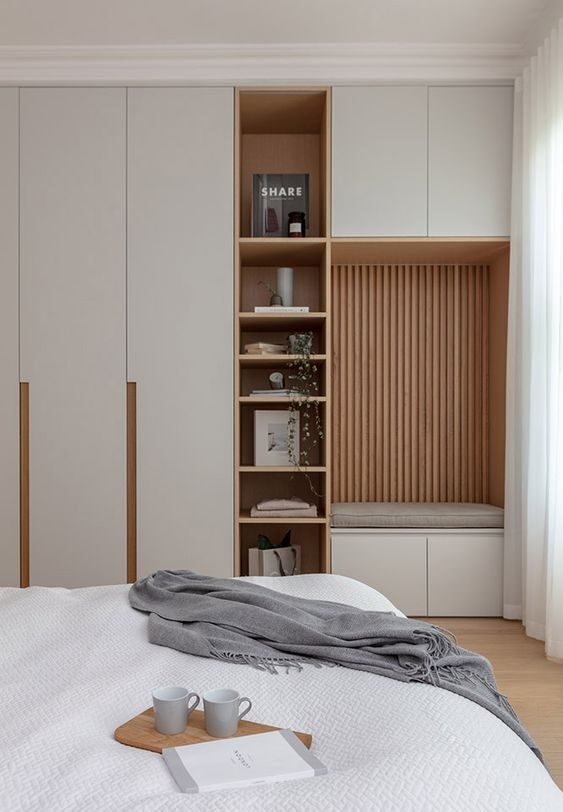 Wardrobe case