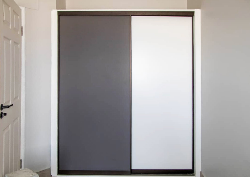 48 Sets Custom Cabinets for Ongwe Holiday Apartment in Namibia 7 Modular wardrobe with divided storage sections in Ongwe Apartment.