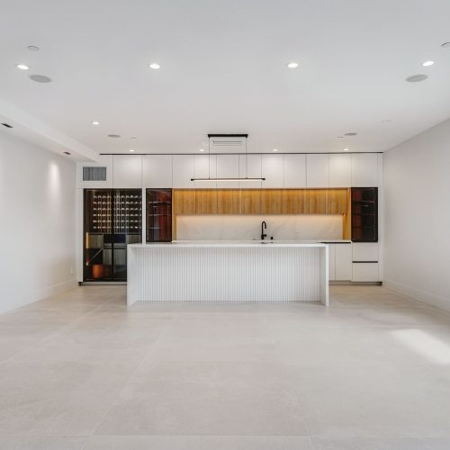 3 Sets Northern California Custom Kitchen Cabinets 3 Custom kitchen in Northern California with contemporary finishes