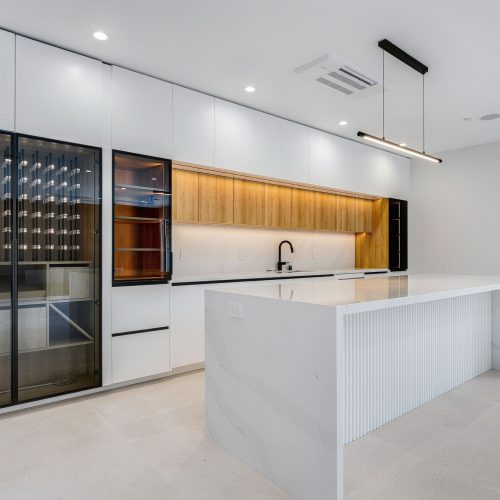 3 Sets Northern California Custom Kitchen Cabinets 4 Custom kitchen with integrated storage in Northern California